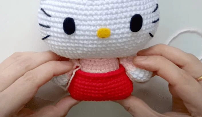 Hello kitty amigurumi paso a paso gratis