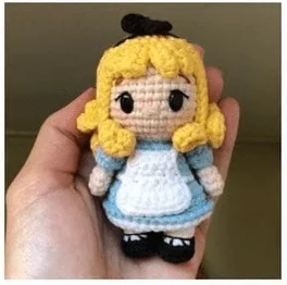 Patrón Amigurumi Gratis Alicia Y El Conejo Blanco