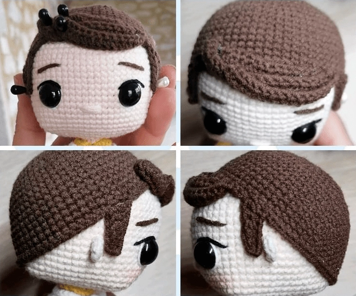 Cuatro Imágenes Muestran Diferentes ángulos De La Cabeza De Un Muñeco De Crochet Que Recuerda a Woody Con Grandes Ojos Negros Cabello Castaño Peinado Con Pequeñas Cintas Negras Para El Cabello Y Una Boca Pequeña Los ángulos Que Se Muestran Son Vista Frontal Superior Lateral Y Otra Vista Lateral