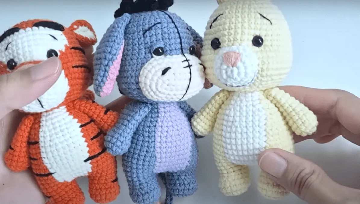 Adorables peluches amigurumi de Tigger, Eeyore y Piglet hechos a crochet