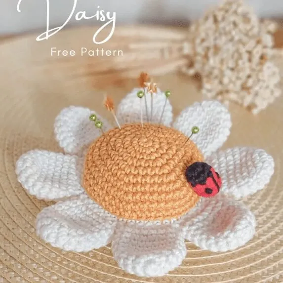 Patrón Margarita alfiletero amigurumi de Rachel Muylaert