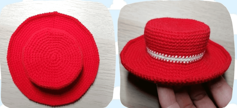 Dos Imágenes De Un Pequeño Sombrero Rojo Tejido a Mano La Imagen De La Izquierda Muestra Una Vista De Arriba Hacia Abajo Resaltando El Intrincado Patrón De Crochet La Imagen De La Derecha Muestra Una Vista Lateral Que Revela Un Ala Ancha Y Una Banda Blanca Alrededor De La Corona Sostenida Entre Los Dedos Para Escalar