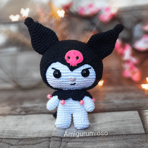 🌟¡Teje tu propia Kuromi amigurumi! 🖤💜 🥰 • Patrones de Amigurumis